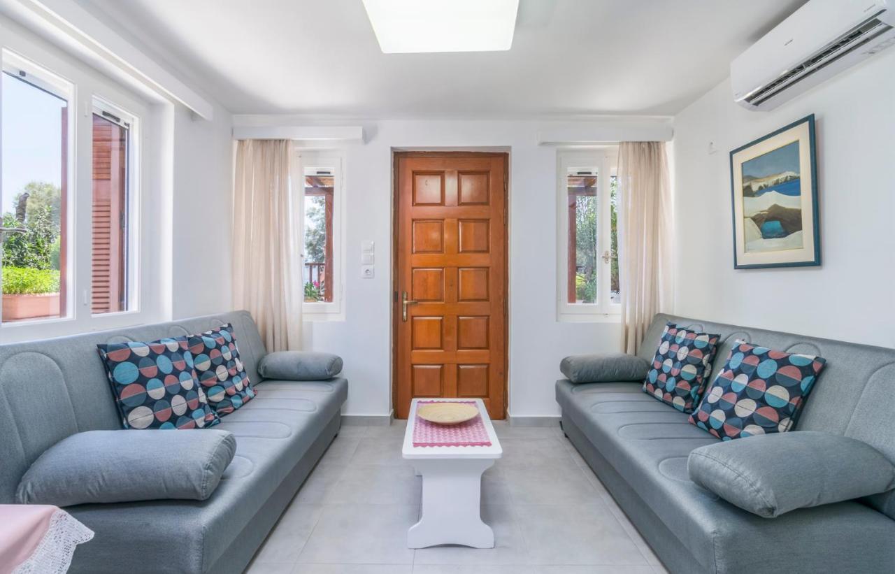 Kourita Garden Apartment With Sea View Near To The Port Of Milos Adamantas (Milos) Exterior foto
