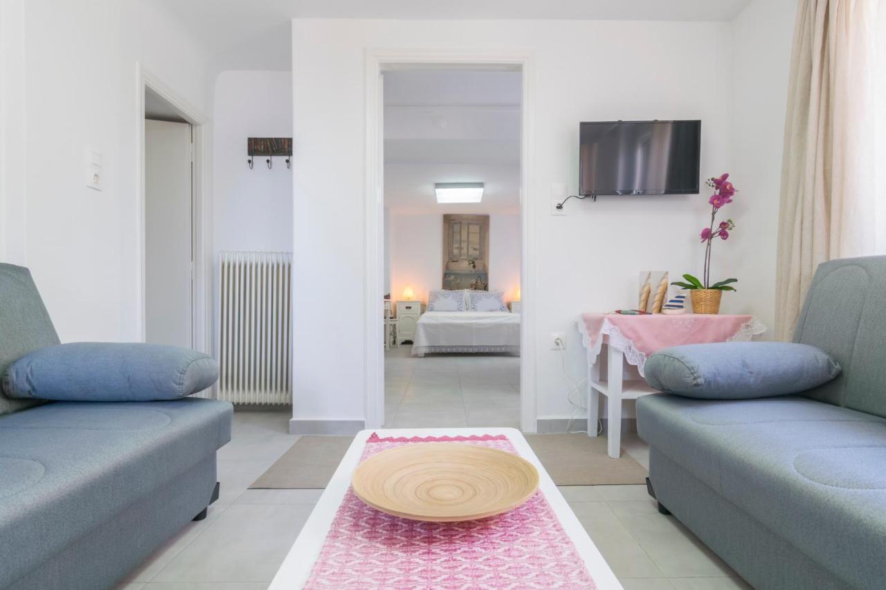 Kourita Garden Apartment With Sea View Near To The Port Of Milos Adamantas (Milos) Exterior foto