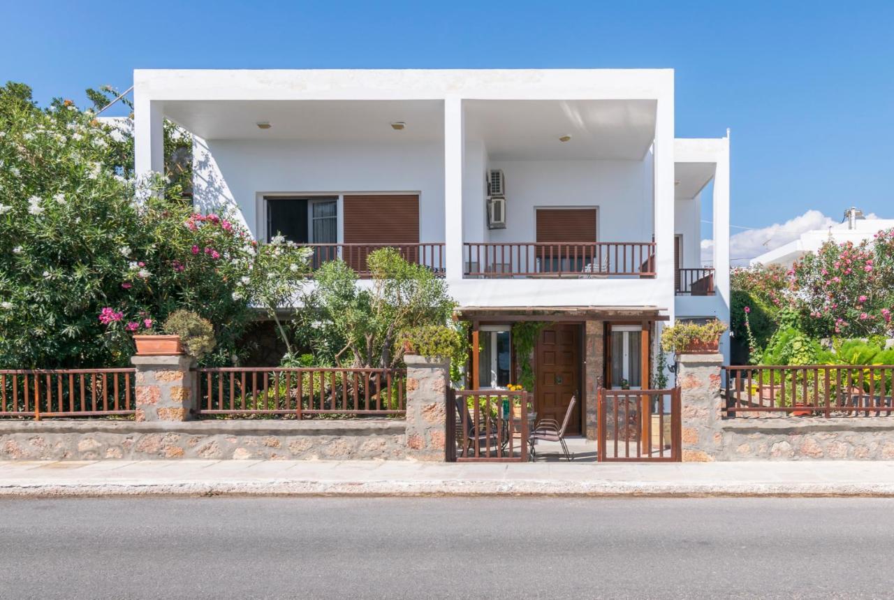 Kourita Garden Apartment With Sea View Near To The Port Of Milos Adamantas (Milos) Exterior foto